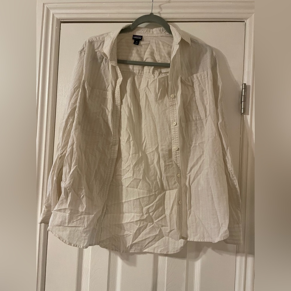 Women’s Patagonia shirt
